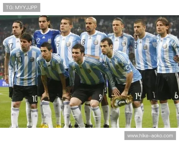 足球球星便签记录闪耀时刻与绿茵场上传奇故事 足球球星便签记录闪耀时刻与绿茵场上传奇故事